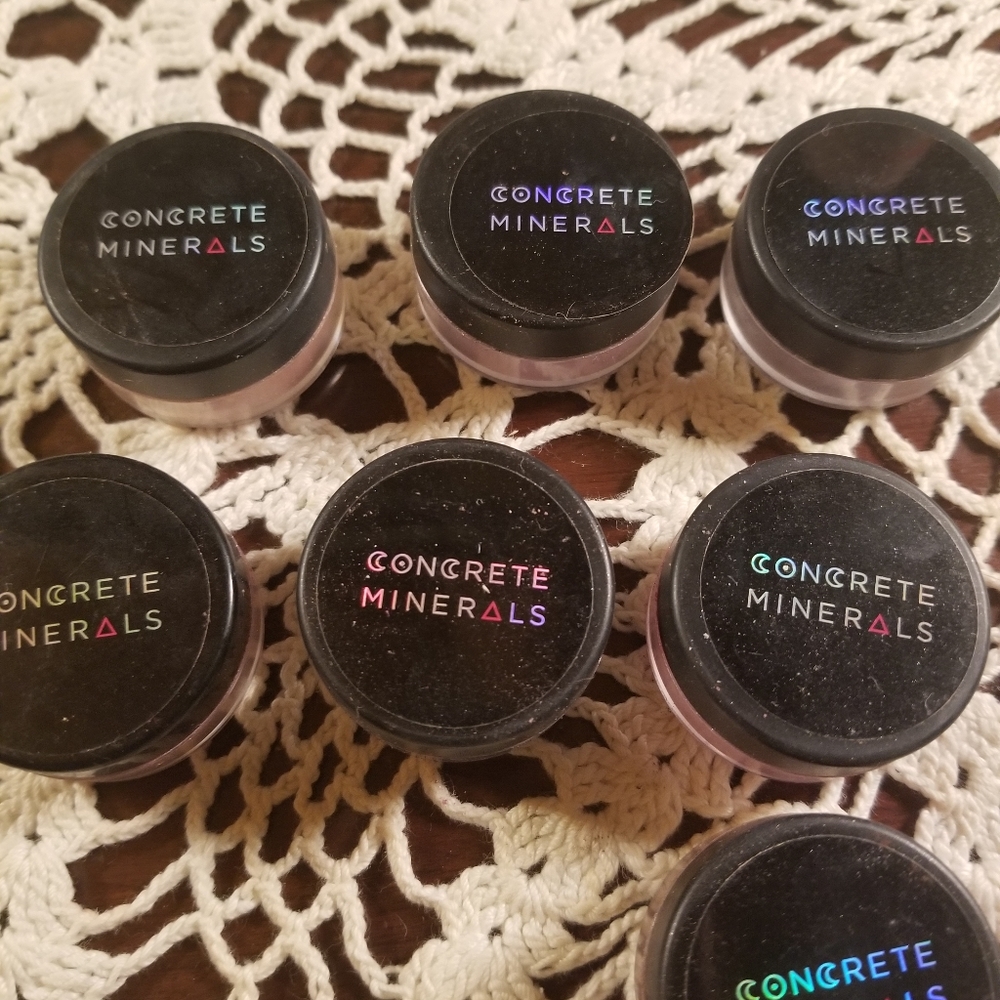 CONCRETE MINERALS SWATCHED